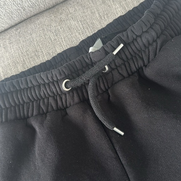 Black Baggy Oversized Basic Sweatpants - Picture 2 of 4